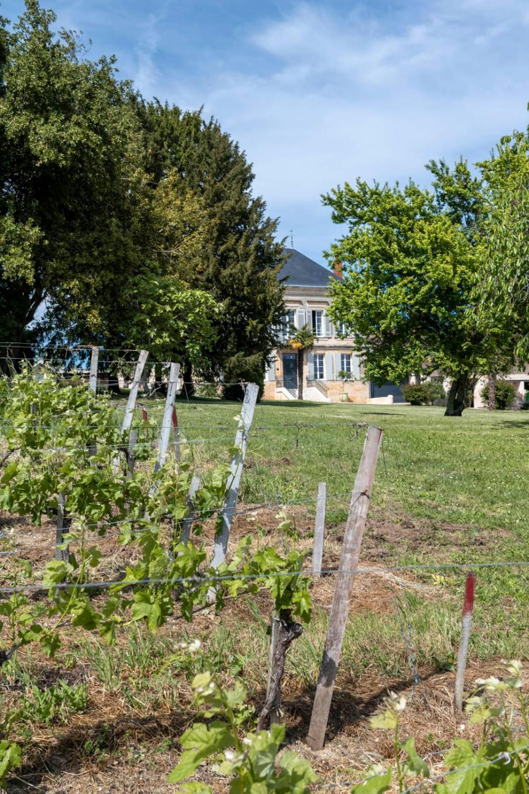 Maison Groleau Mombrier Bagian luar foto